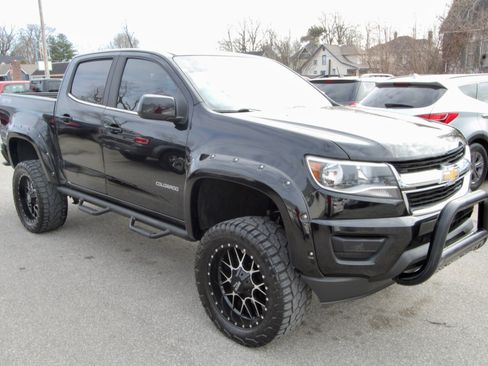 Used 2018 Chevrolet Colorado LT image 9