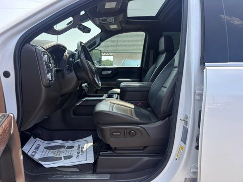 Used 2022 GMC Sierra 2500 Denali w/ Denali Ultimate Package AWD/4WD image 18