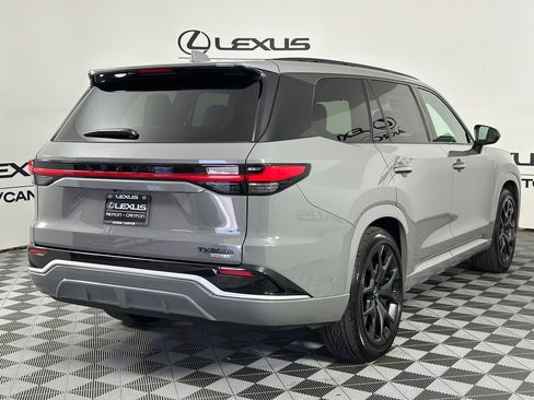 Used 2025 Lexus TX 500h AWD w/ Technology Package image 7