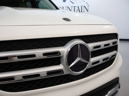Used 2022 Mercedes-Benz GLB 250 4MATIC w/ Premium Package Lite image 8