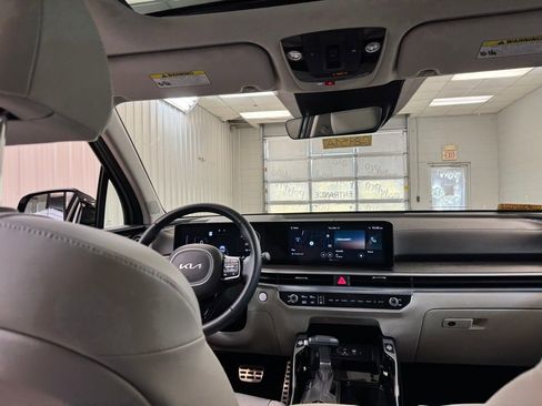 Used 2025 Kia Sorento SX image 20