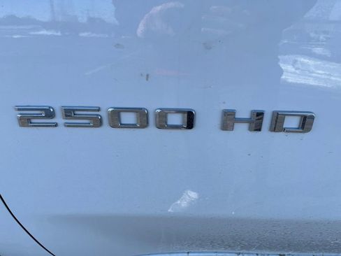 Used 2024 Chevrolet Silverado 2500 LT w/ Convenience Package image 16