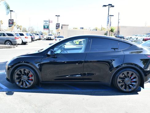 Used 2022 Tesla Model Y Performance AWD/4WD image 4