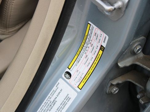 Used 2013 Chrysler 300 image 26