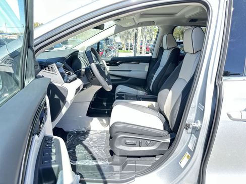 New 2026 Honda Odyssey Elite image 2