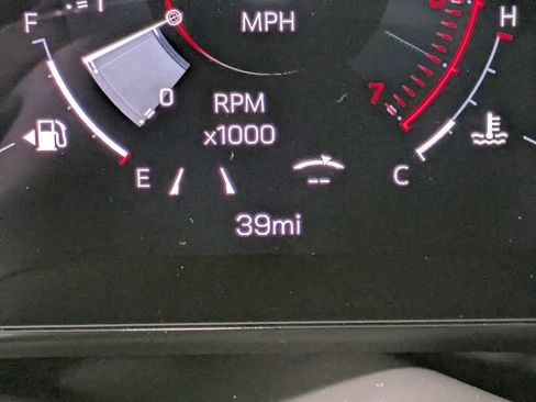Used 2026 GMC Yukon XL Denali AWD/4WD image 17