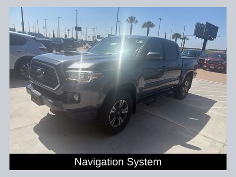 Used 2019 Toyota Tacoma TRD Sport AWD/4WD image 1