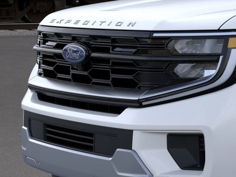 New 2026 Ford Expedition Platinum AWD/4WD image 18