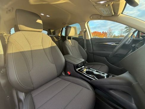 Used 2023 Buick Envision Preferred image 22