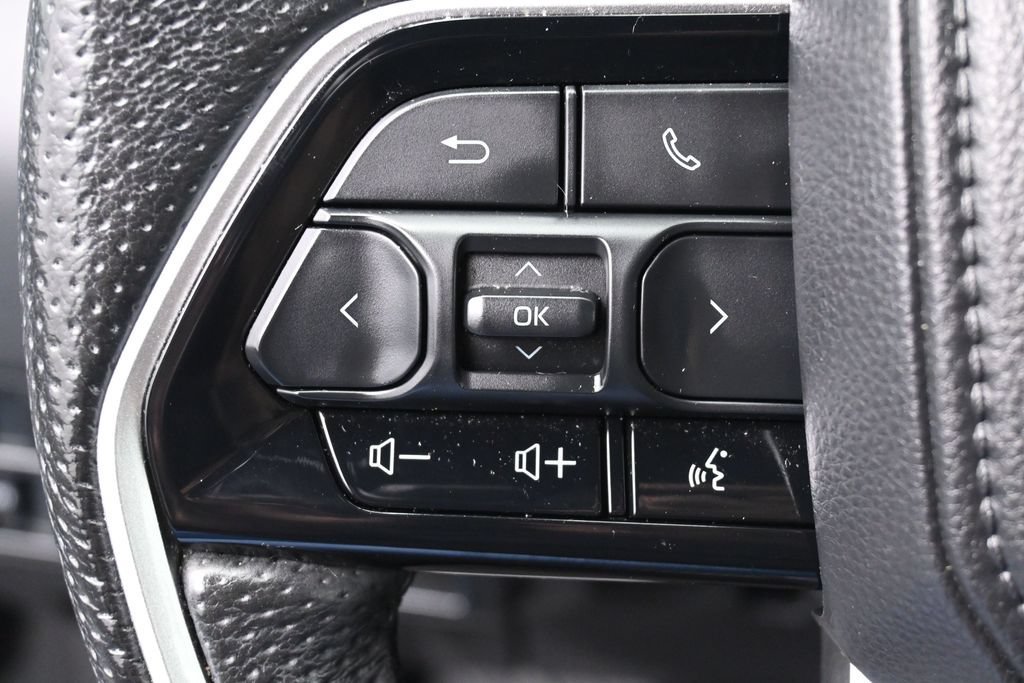 Used 2024 Toyota Tundra Platinum AWD/4WD image 18