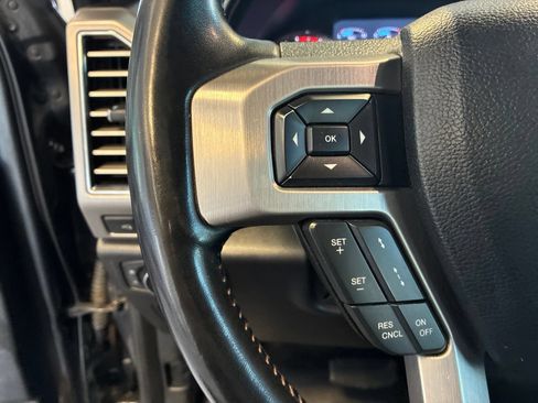 Used 2019 Ford F250 Platinum w/ Platinum Ultimate Package AWD/4WD image 18
