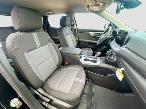 New 2026 Chevrolet Blazer LT w/ Convenience Package FWD image 29