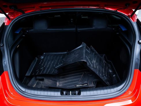 Used 2022 Hyundai Veloster N FWD image 7