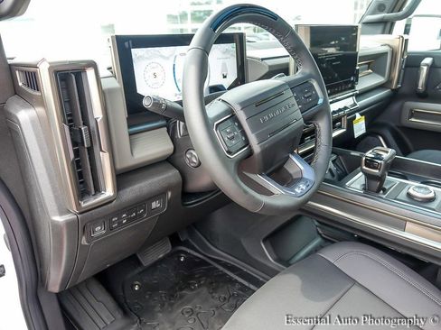 New 2025 GMC Hummer EV 3X image 10