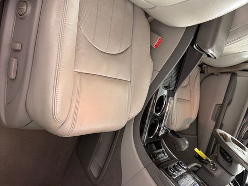 Used 2017 Buick Enclave Premium FWD image 22