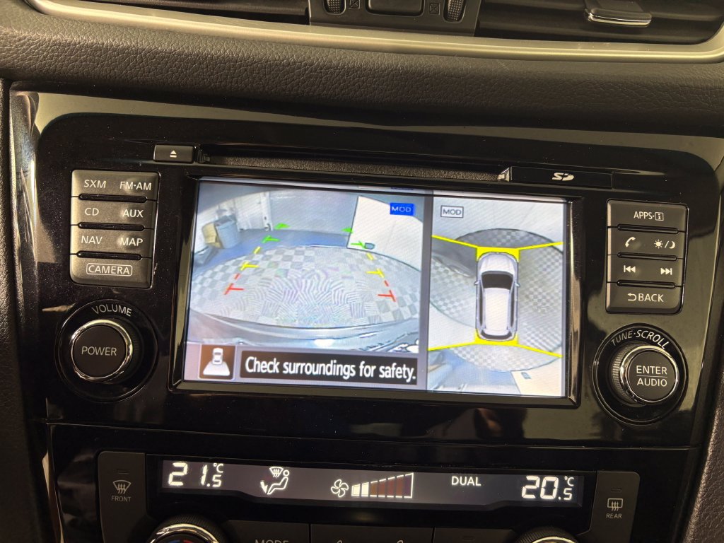 Used 2016 Nissan Rogue SL AWD/4WD image 18