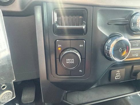 Used 2025 Ford F150 XLT w/ Equipment Group 301A Standard AWD/4WD image 18