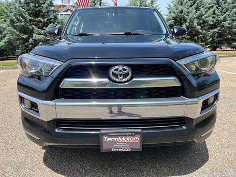 Used 2018 Toyota 4Runner Limited AWD/4WD image 32
