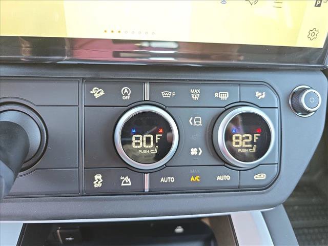 Used 2026 Land Rover Defender 110 X-Dynamic SE AWD/4WD image 22
