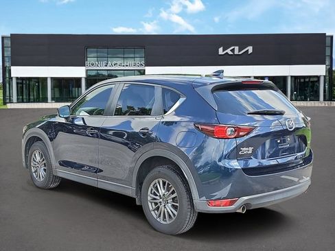 Used 2017 MAZDA CX-5 Touring FWD image 3