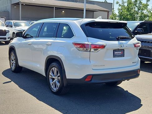 Used 2015 Toyota Highlander XLE AWD/4WD image 5