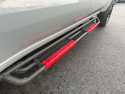 Used 2024 Chevrolet Silverado 1500 Custom Trail Boss w/ LPO, Dark Essentials Package image 11