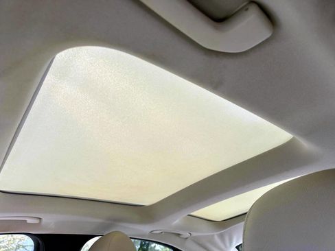 Used 2016 Mercedes-Benz C 300 Luxury w/ Premium 1 Package image 15