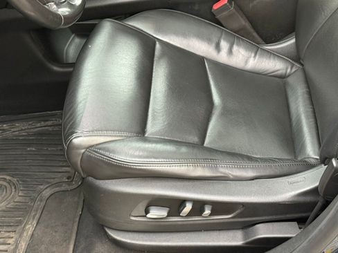Used 2019 Cadillac XT5 Luxury AWD/4WD image 4