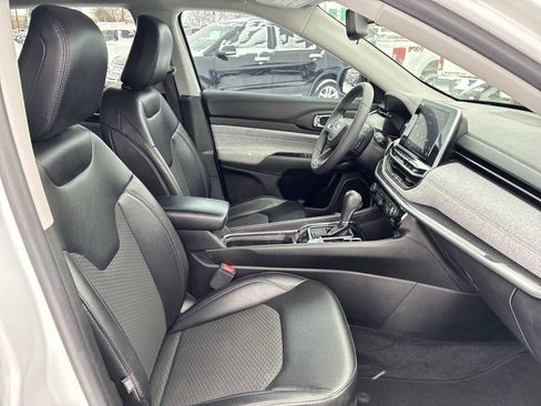 Certified 2022 Jeep Compass Latitude image 24