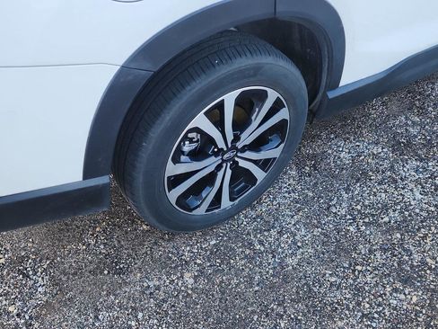 Used 2023 Subaru Forester Limited w/ Popular Package #3 image 5