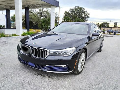 Used 2016 BMW 740i 740i Sedan 4D image 3