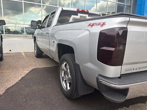 Used 2017 Chevrolet Silverado 1500 LT w/ All Star Edition AWD/4WD image 3
