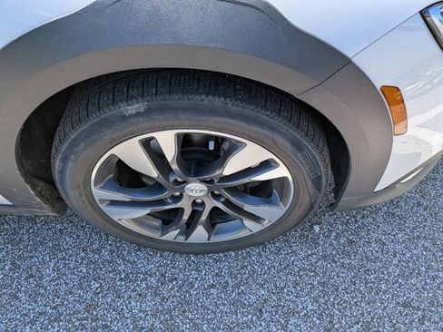 Used 2019 Buick Regal Essence w/ Driver Confidence Package I AWD/4WD image 8