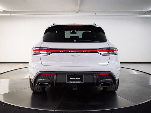 Certified 2023 Porsche Macan AWD/4WD image 6