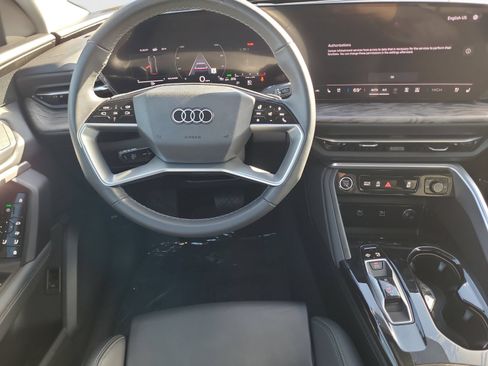 Used 2025 Audi Q5 Premium w/ Premium Plus AWD/4WD image 12