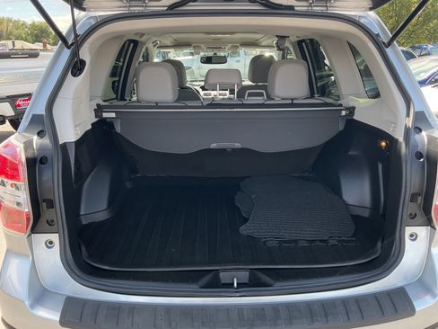 Used 2016 Subaru Forester 2.5i Touring w/ Eyesight & Navigation System AWD/4WD image 20