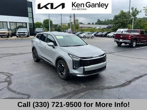 Certified 2026 Kia Sportage EX FWD image 7