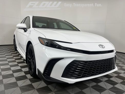 Certified 2025 Toyota Camry SE image 28