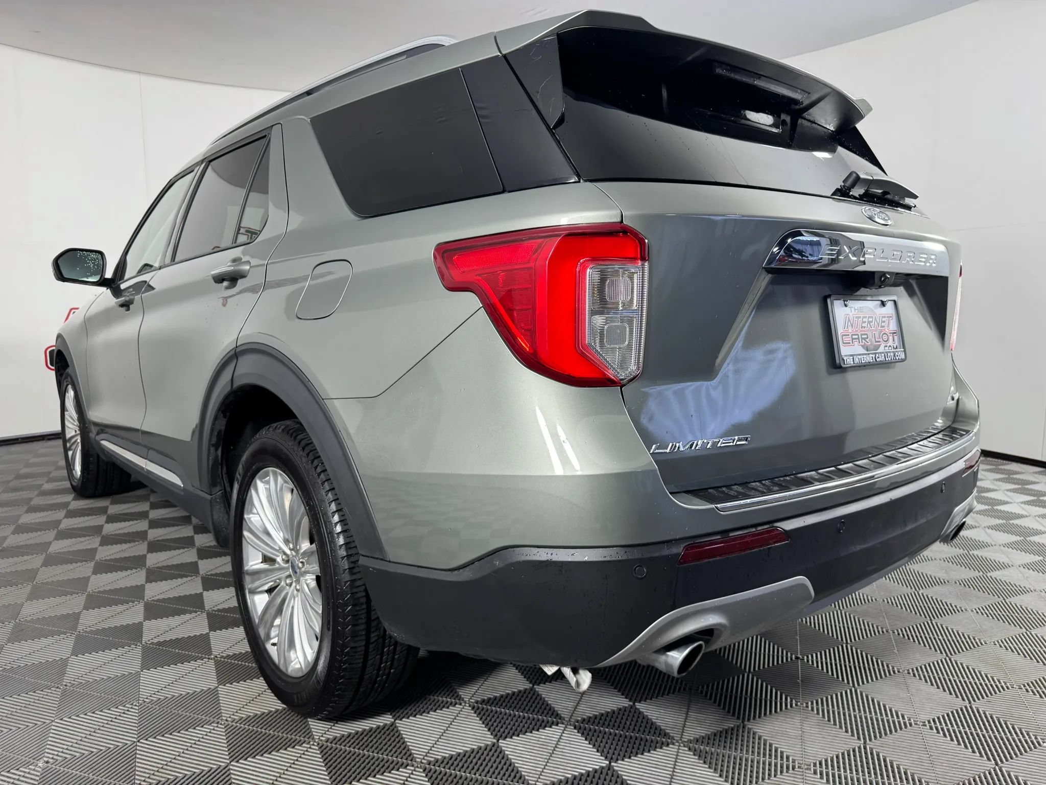 Used 2020 Ford Explorer Limited AWD/4WD image 28