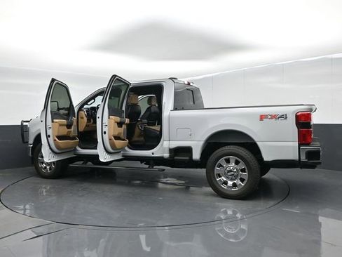 Used 2025 Ford F250 Lariat w/ Lariat Ultimate Package image 66