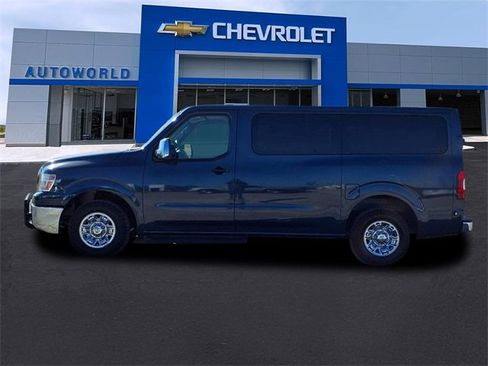 Used 2021 Nissan NV 3500 SV image 4