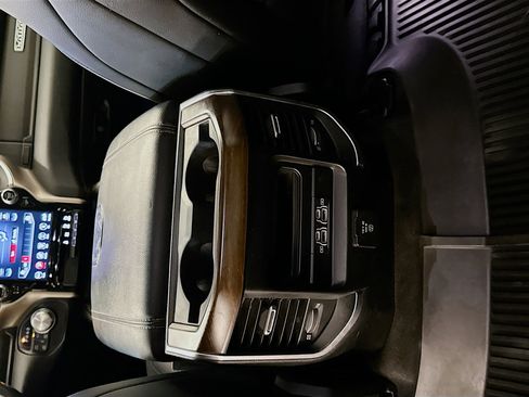 Used 2021 RAM 1500 Laramie AWD/4WD image 27