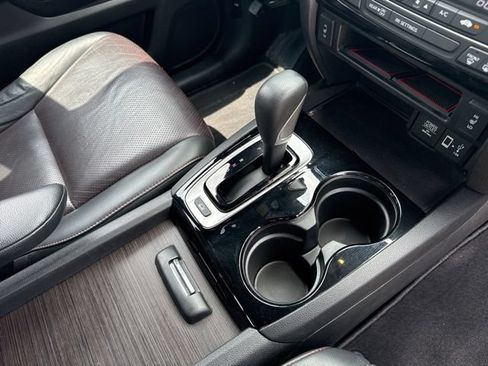 Used 2017 Honda Ridgeline Black Edition image 18