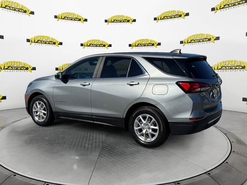 Used 2023 Chevrolet Equinox LT image 3
