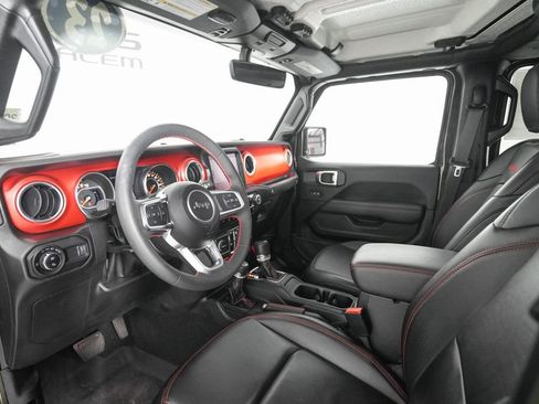 Used 2023 Jeep Gladiator Rubicon w/ LED Lighting Group AWD/4WD image 11