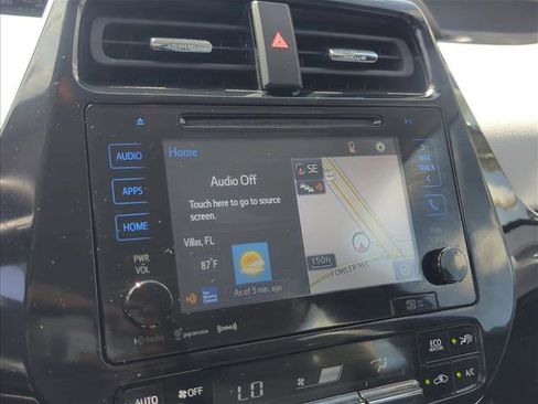 Certified 2018 Toyota Prius Three FWD image 19