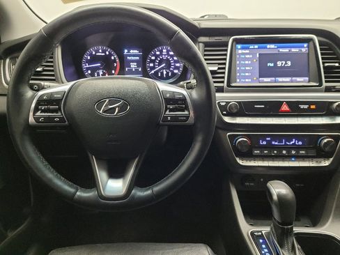 Used 2018 Hyundai Sonata Limited w/ Limited Ultimate Package 03 FWD image 22