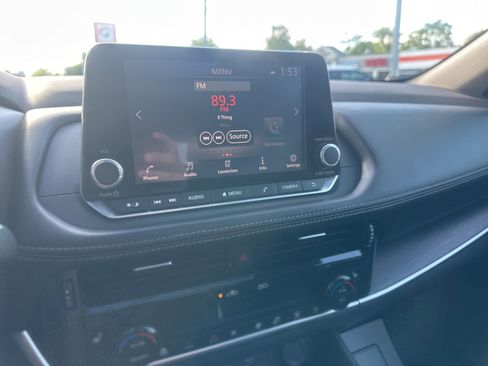 Used 2021 Nissan Rogue SL AWD/4WD image 28