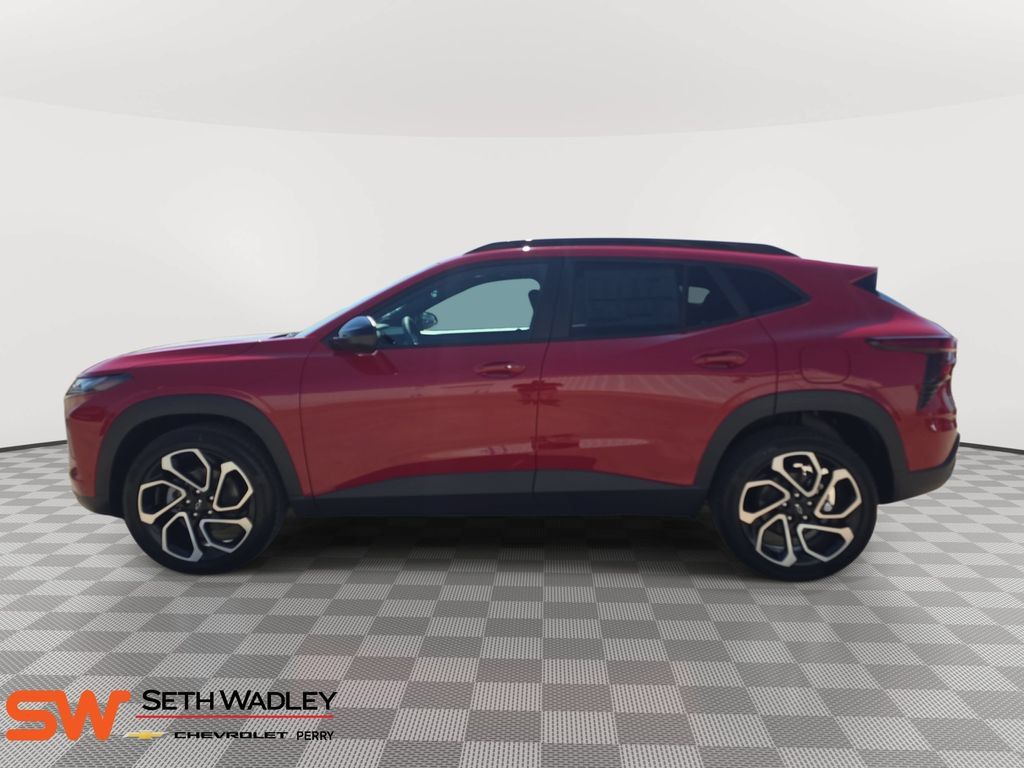 New 2026 Chevrolet Trax RS w/ Sunroof Package FWD image 4