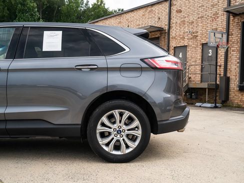Used 2022 Ford Edge Titanium AWD/4WD image 5